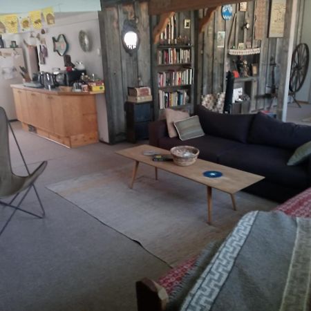 Ocho Guesthouse & Weaver'S Studio エスパニョーラ エクステリア 写真