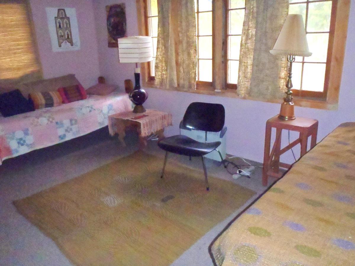Ocho Guesthouse & Weaver'S Studio エスパニョーラ エクステリア 写真